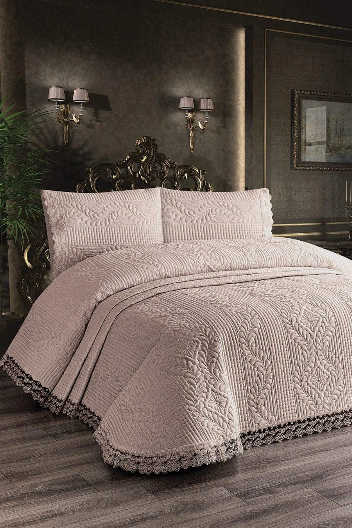 Brown double bedspread with microfiber and interlining, 250x260 cm