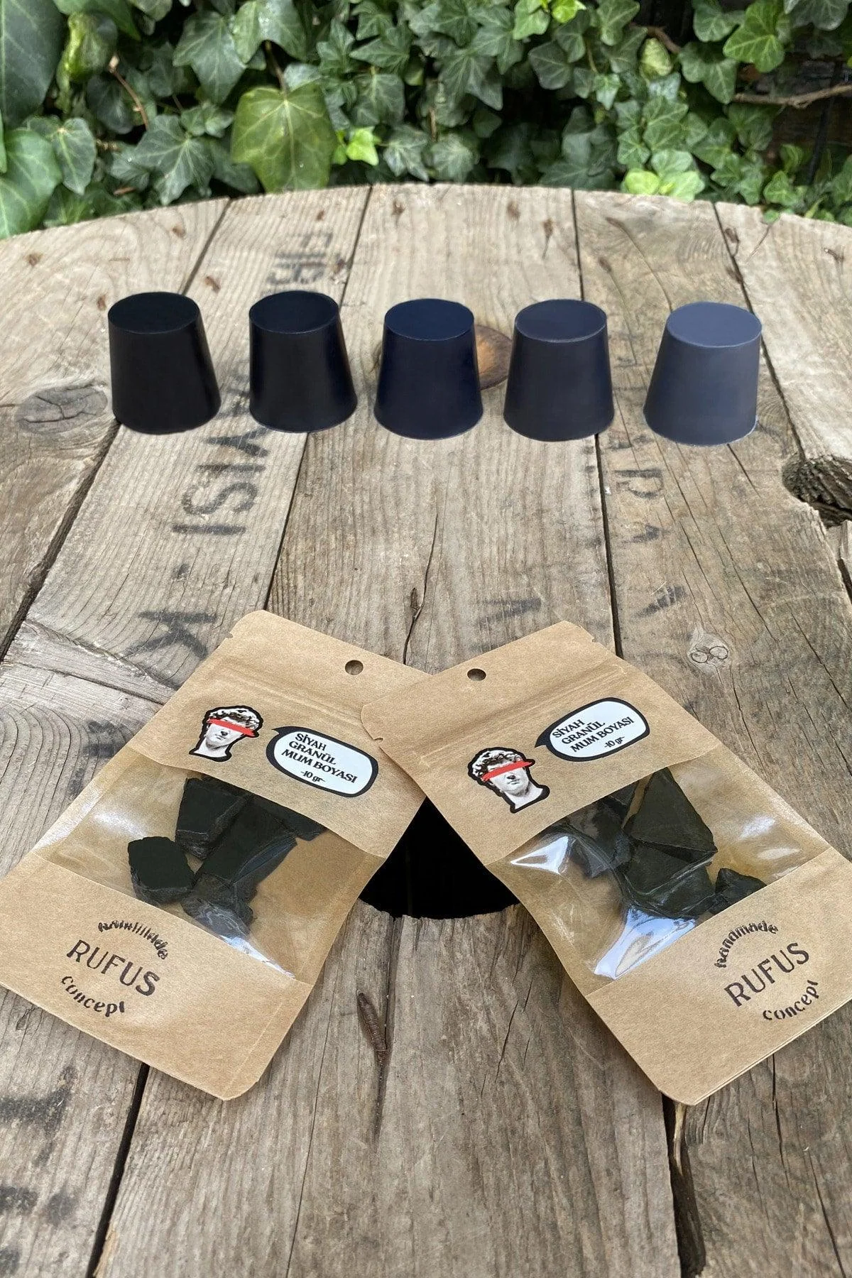 10g black oil-based candle dye for coloring candles