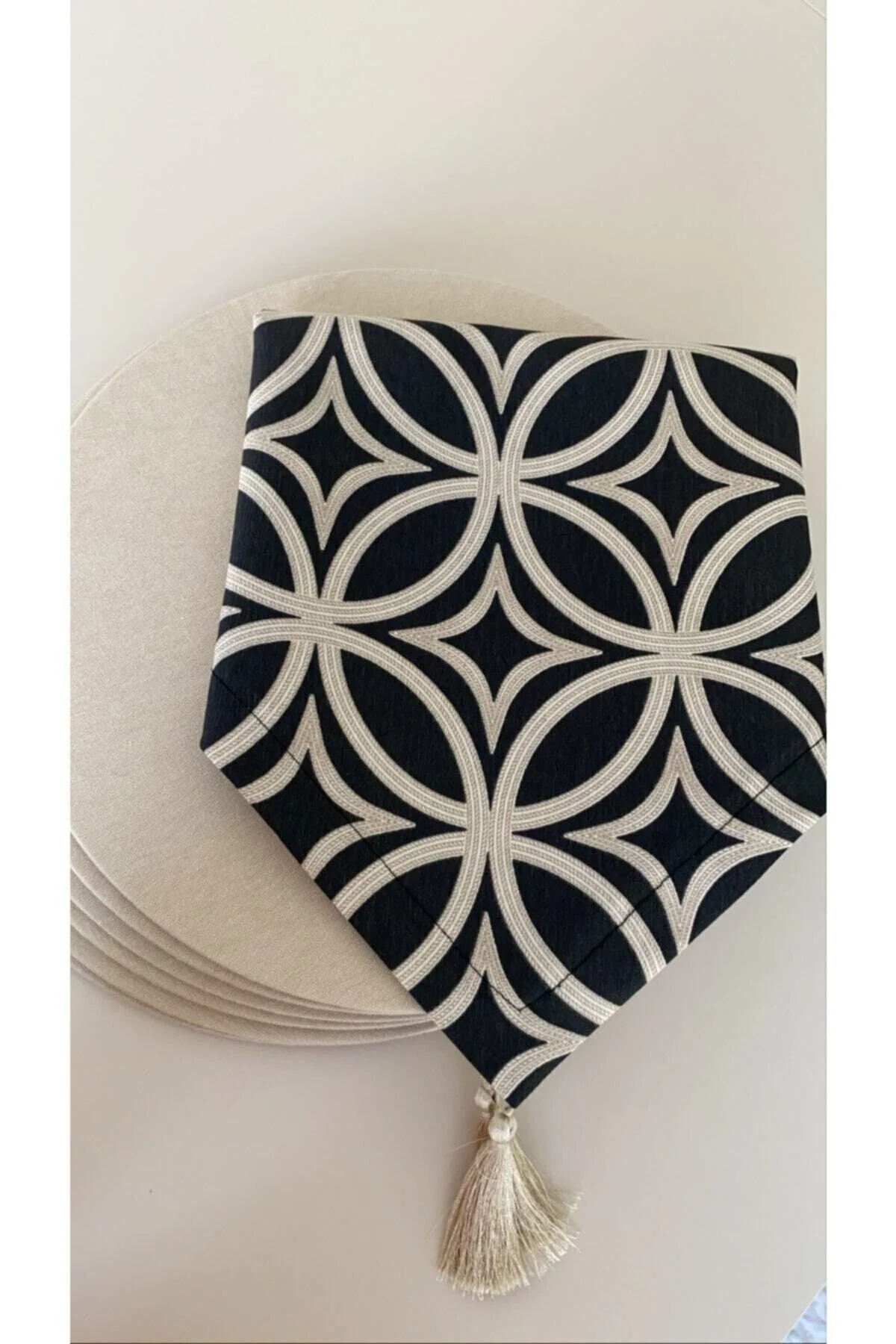 Set of 6 black ring pattern fabric table runners with protective mdf pads