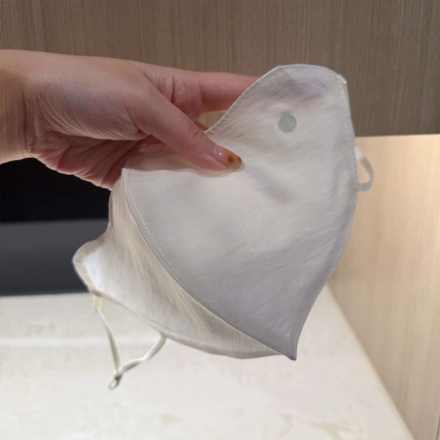 Breathable Sun-Protective Face Mask for Outdoor Use