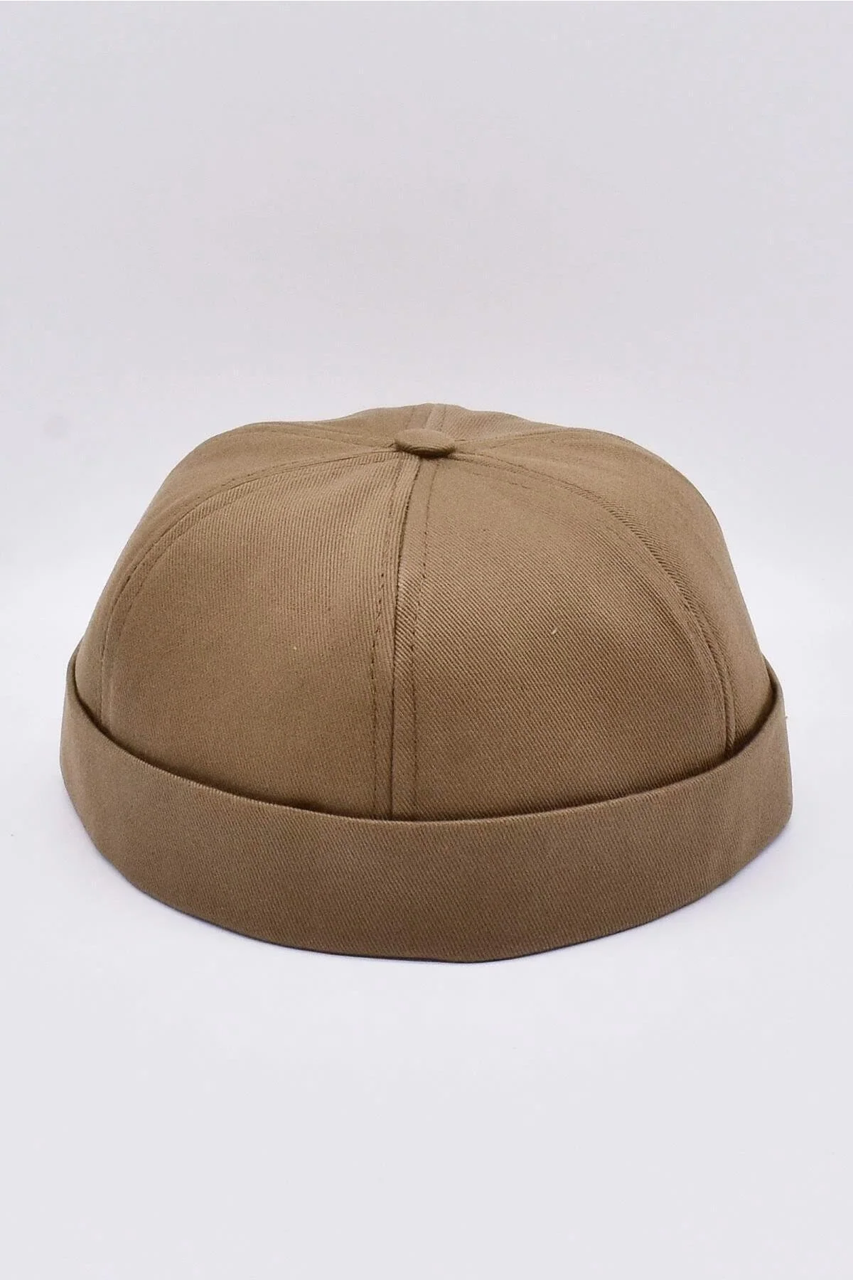 Brown 100% cotton cap with adjustable fit