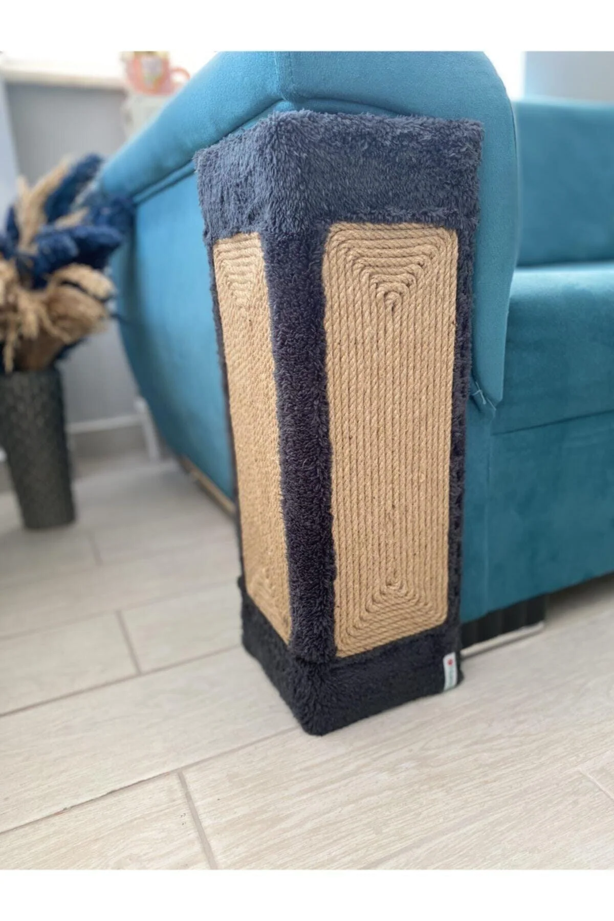 Corner cat scratching mat and sofa protector with jute rope