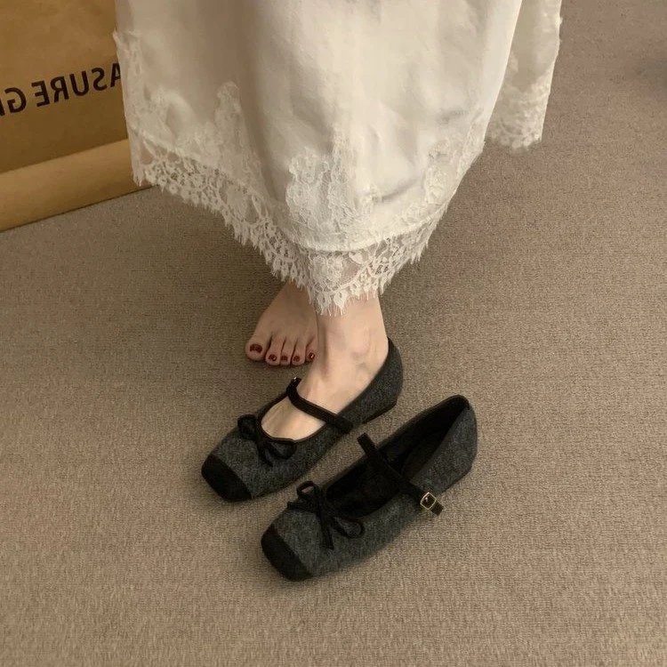 Chic Ballet Flats