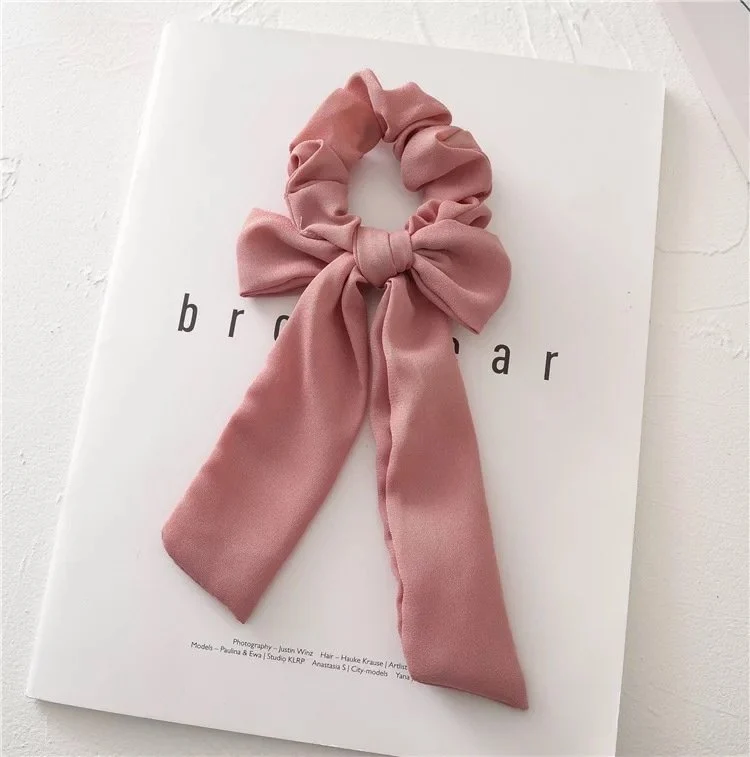 Chic Bowknot Scarf Streamers Set