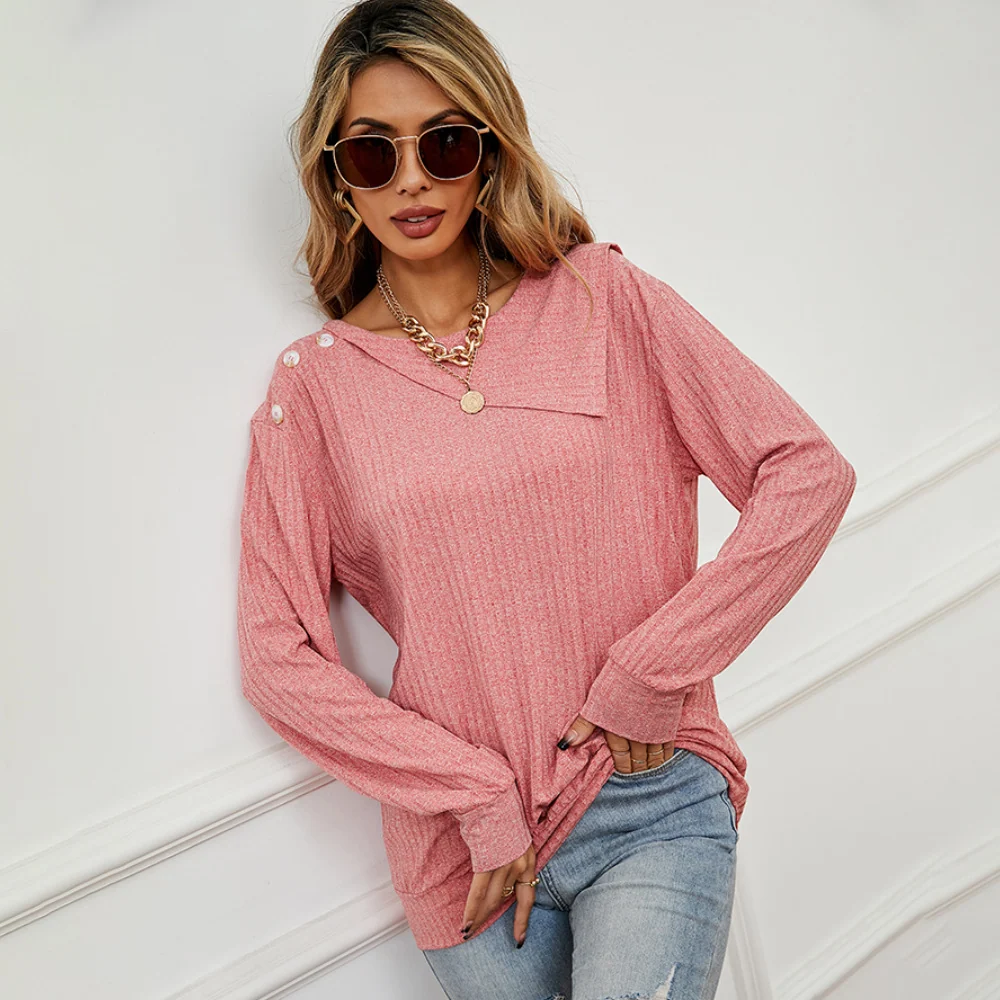 Chic Round Neck Pullover Sweater with Fastener Detail