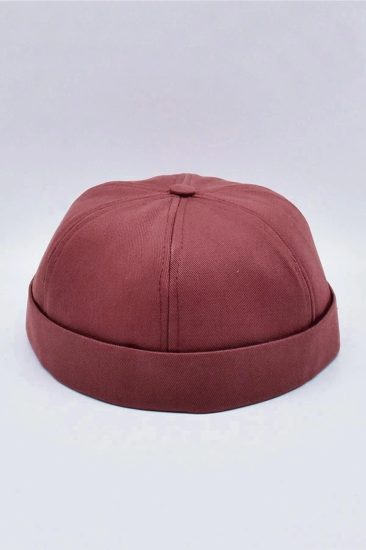 Adjustable cotton baseball cap in claret red