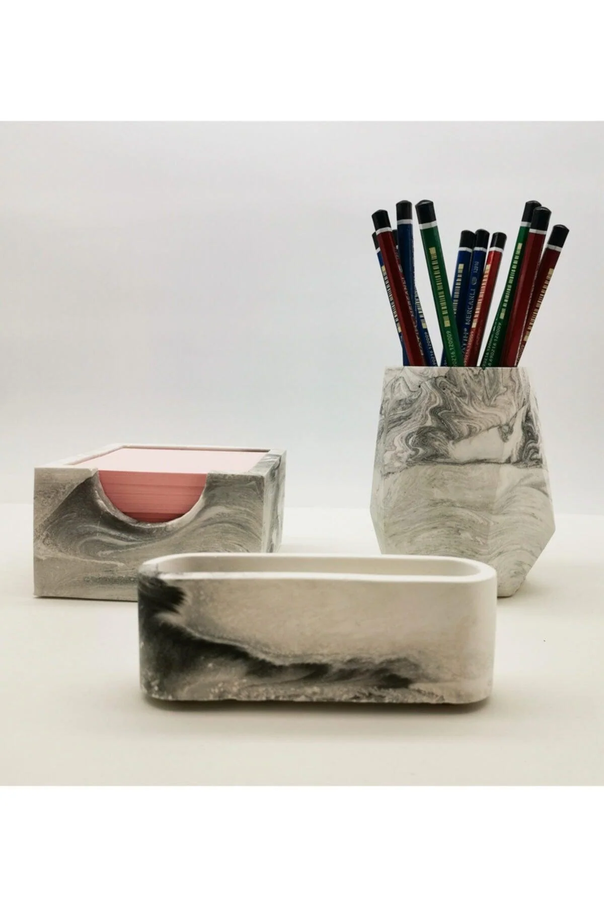 Concrete desk set with card, pen and note holders