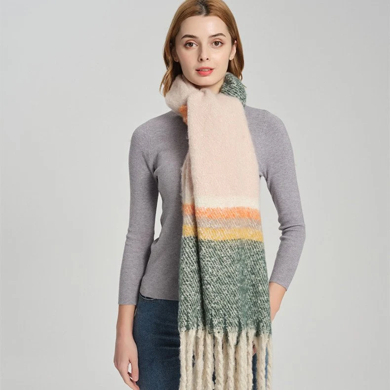 Cozy Mixed Color Scarf