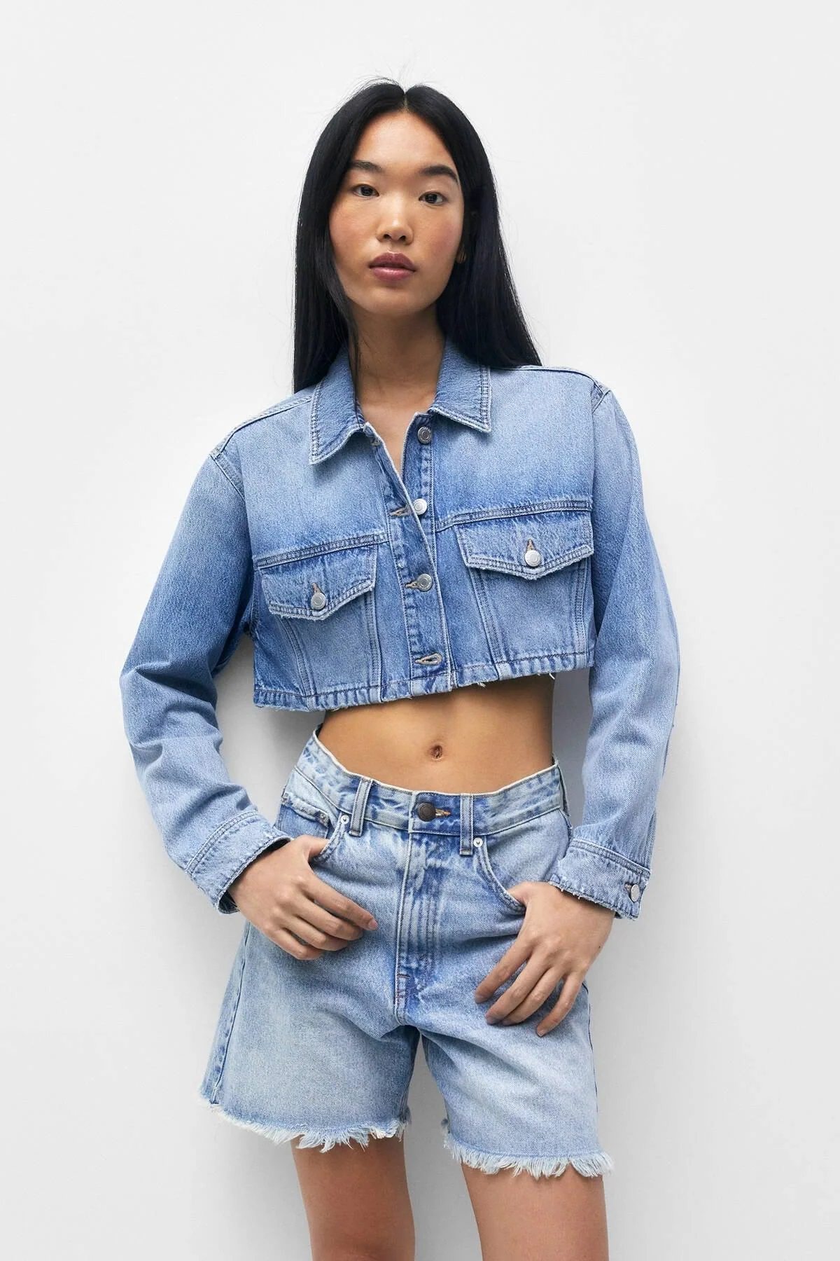 Cropped denim jacket in soft cotton
