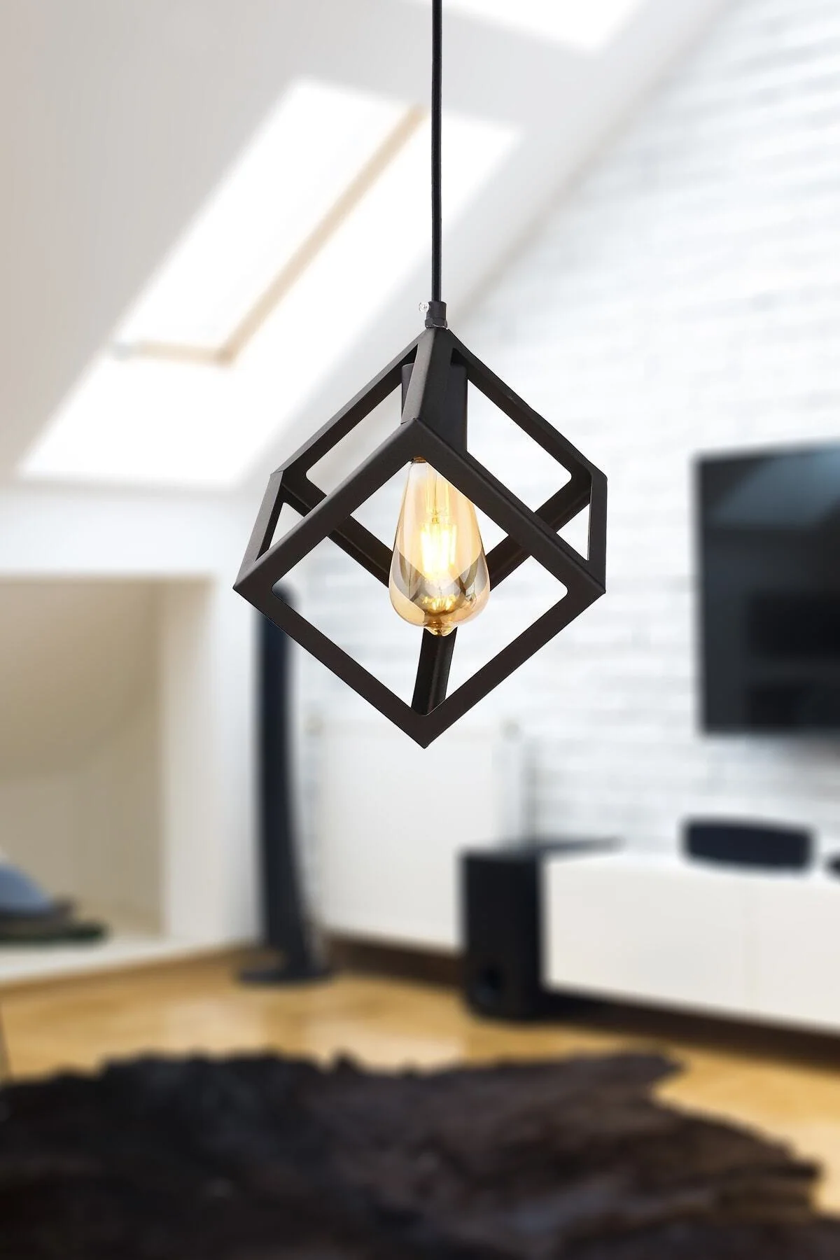 Black Metal Cube-Shaped Single Chandelier