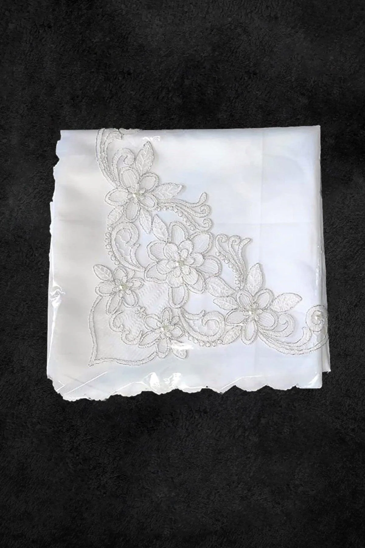 90 x 90cm floral patterned dowry bedding set