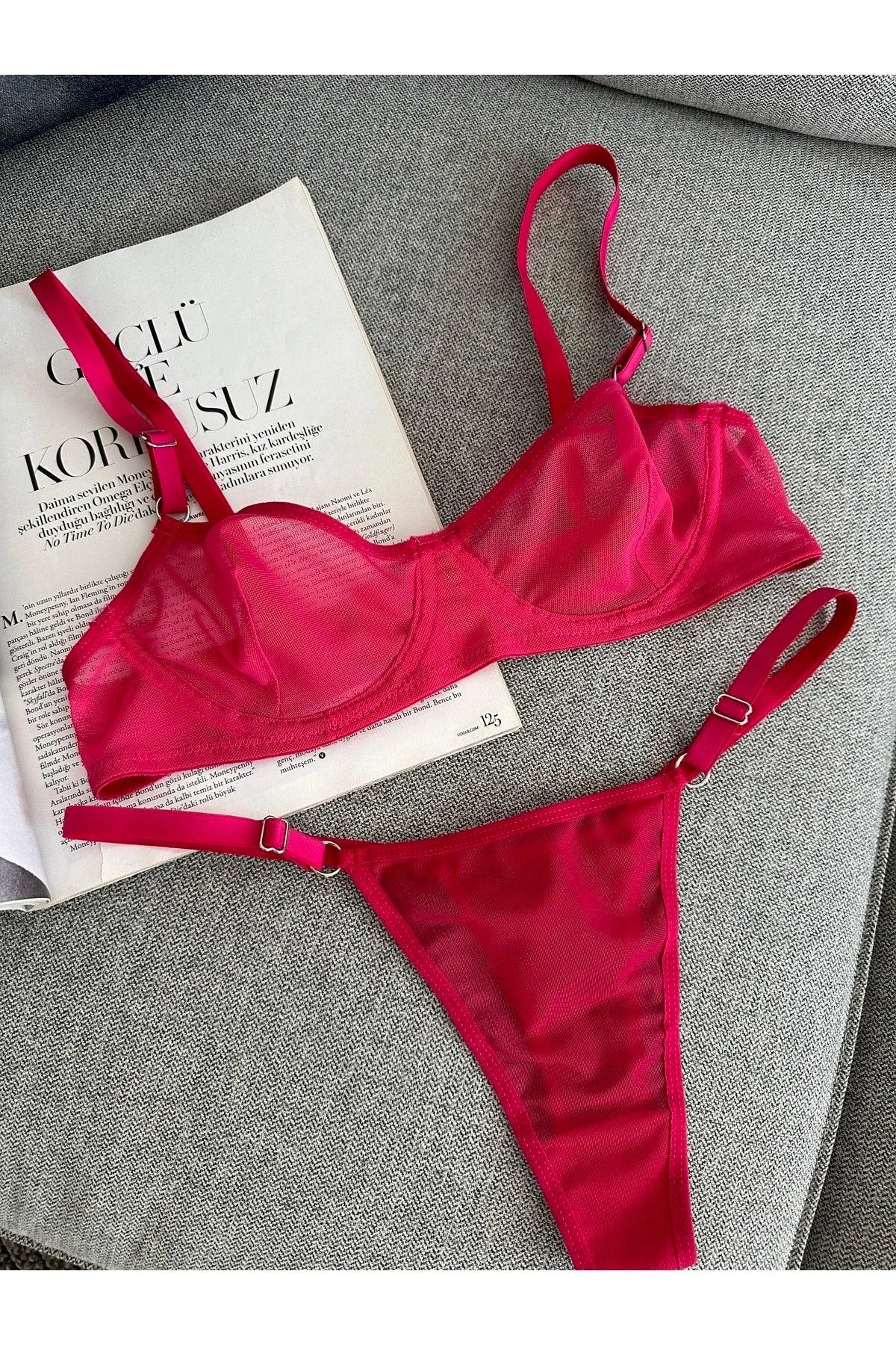 Dark pink underwire bra set with matching thong