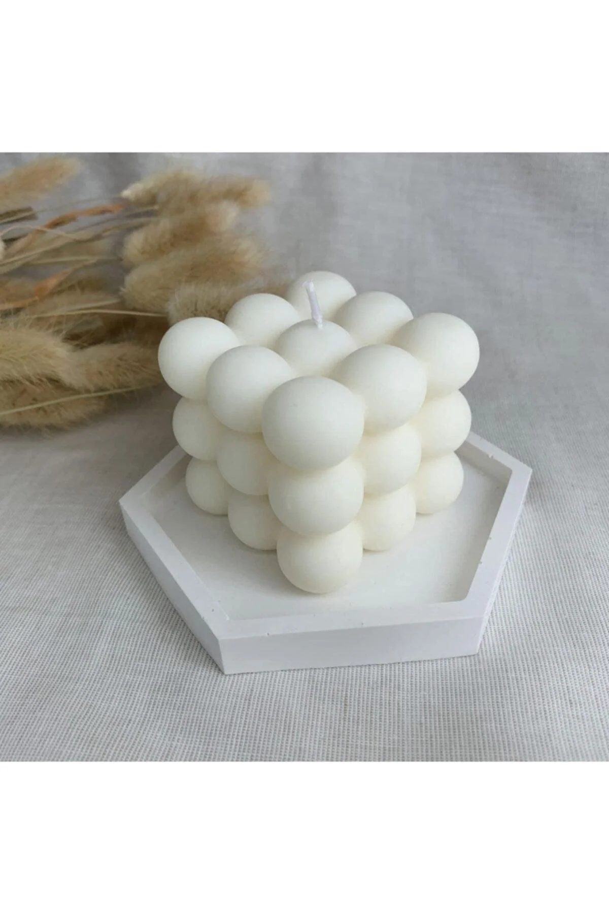 Soy wax bubble candle with hexagonal ceramic plate