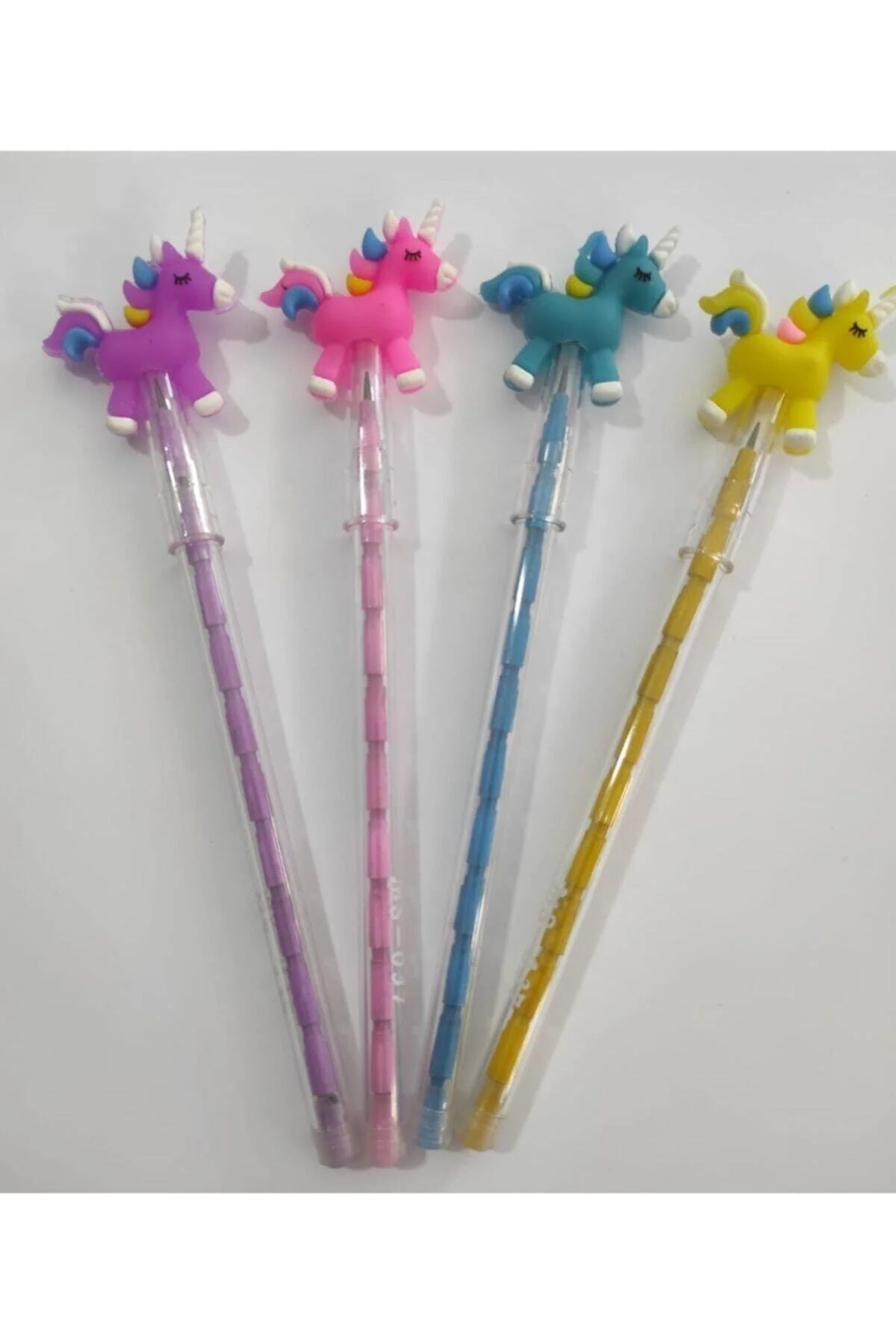 Set of 4 modular egg-laying pens with interchangeable tips