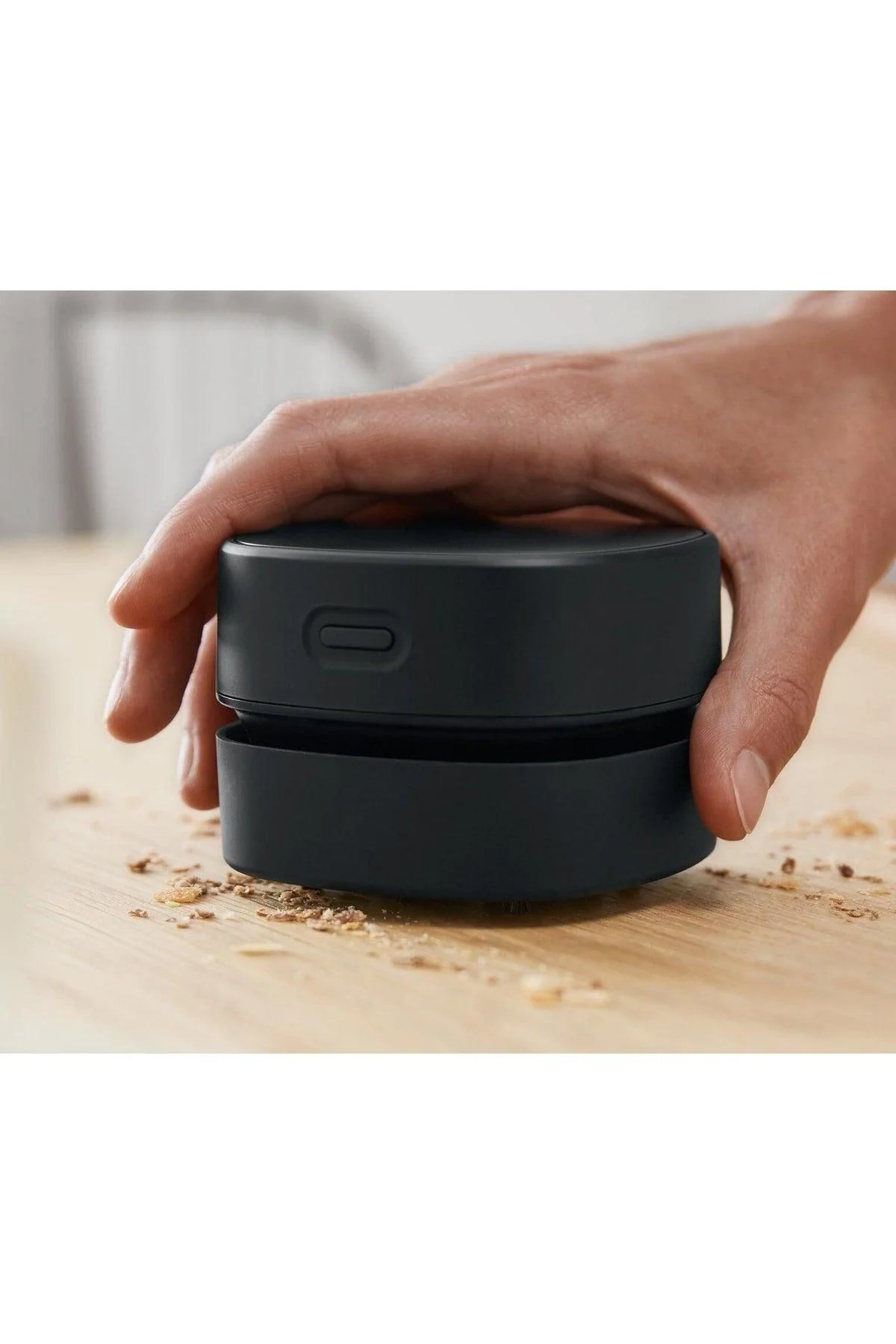 Mini table vacuum cleaner with rechargeable battery