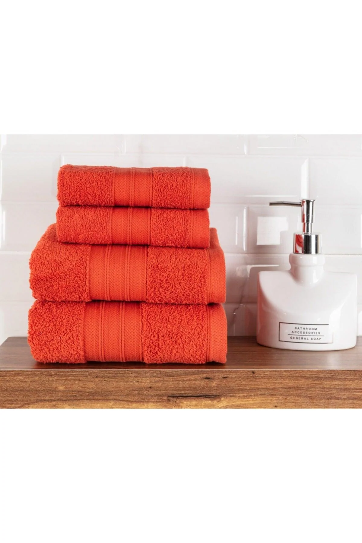 Set of four cotton bath towels in light green