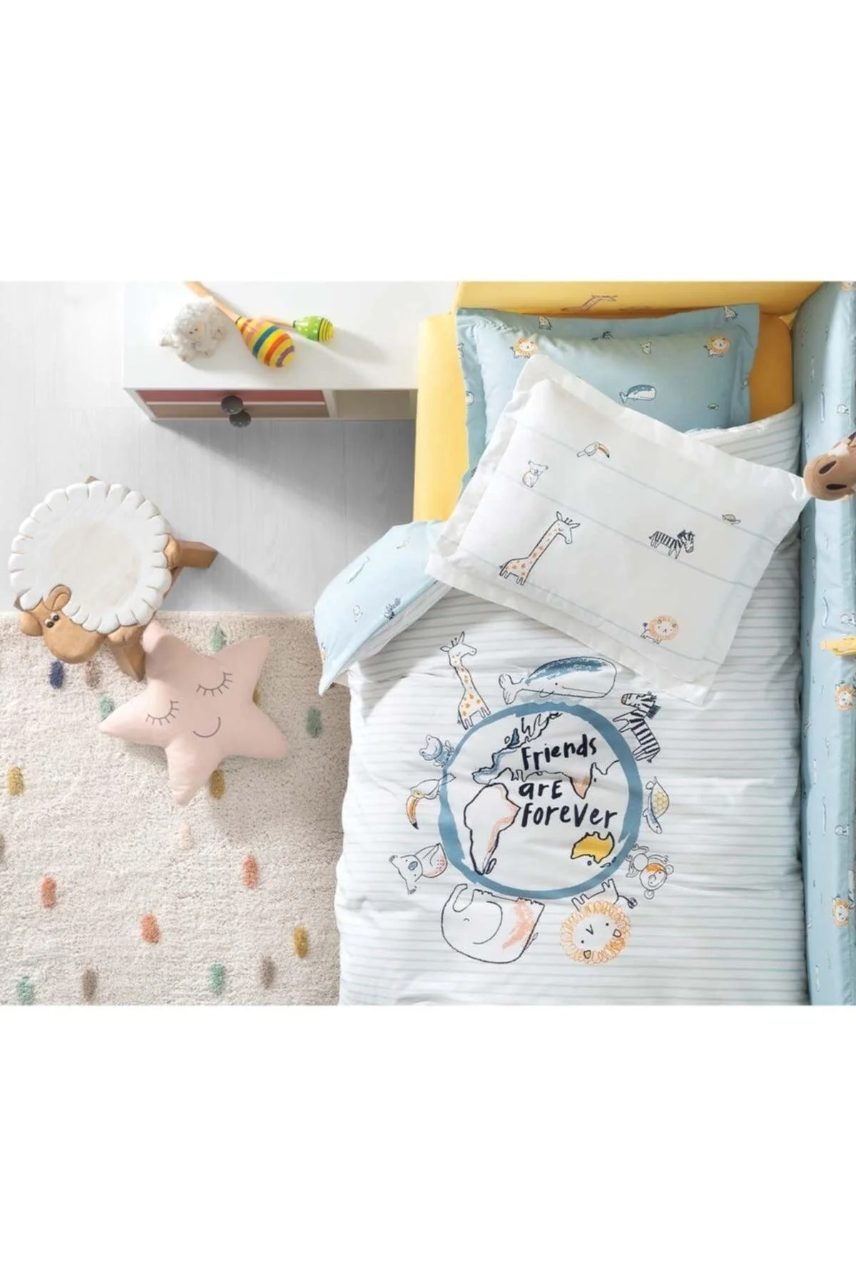 Baby sleeping set with cotton fabric and crib protection