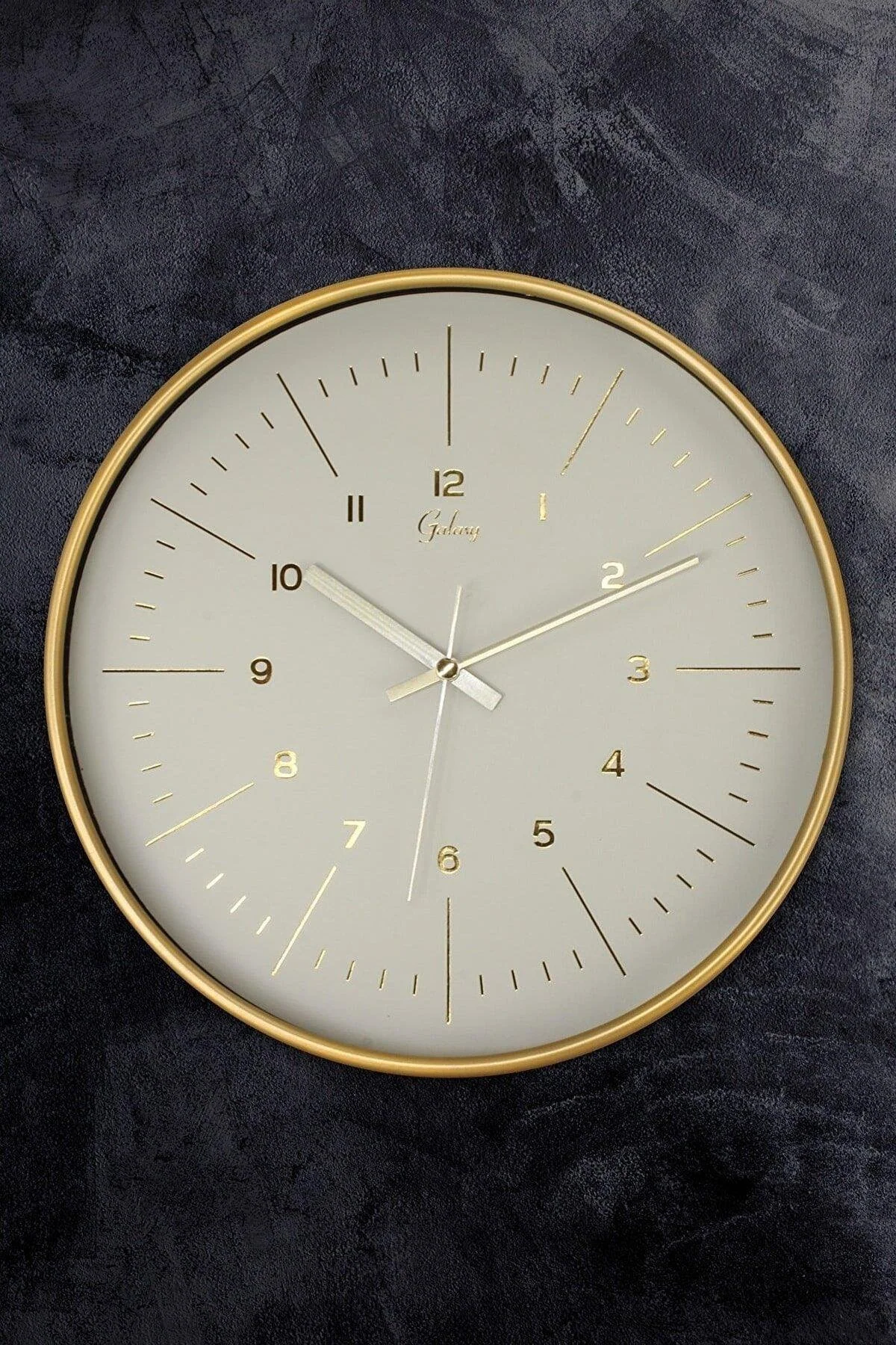 Small watch with white dial for casual and dress occasions