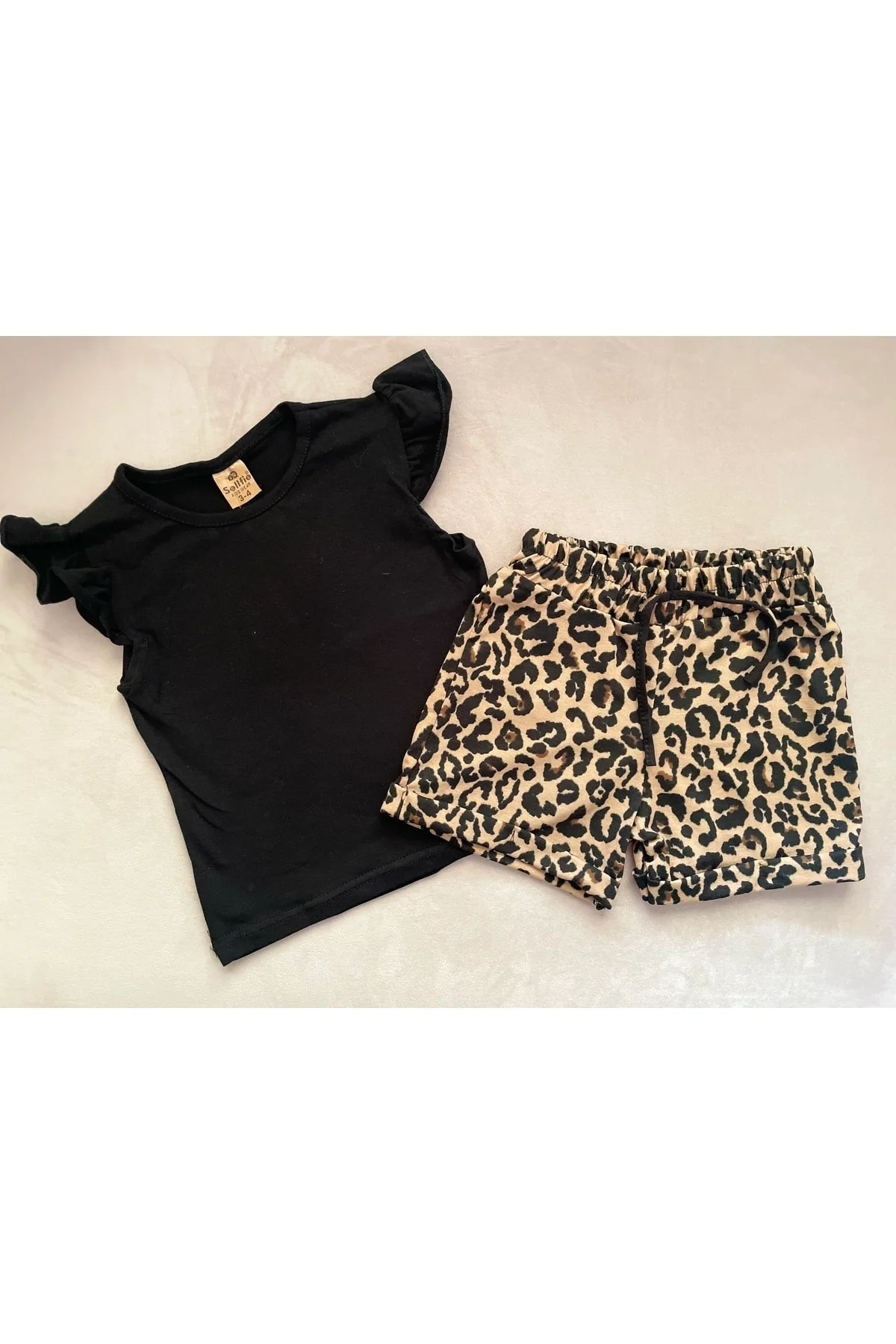 Leopard print shorts set for girls