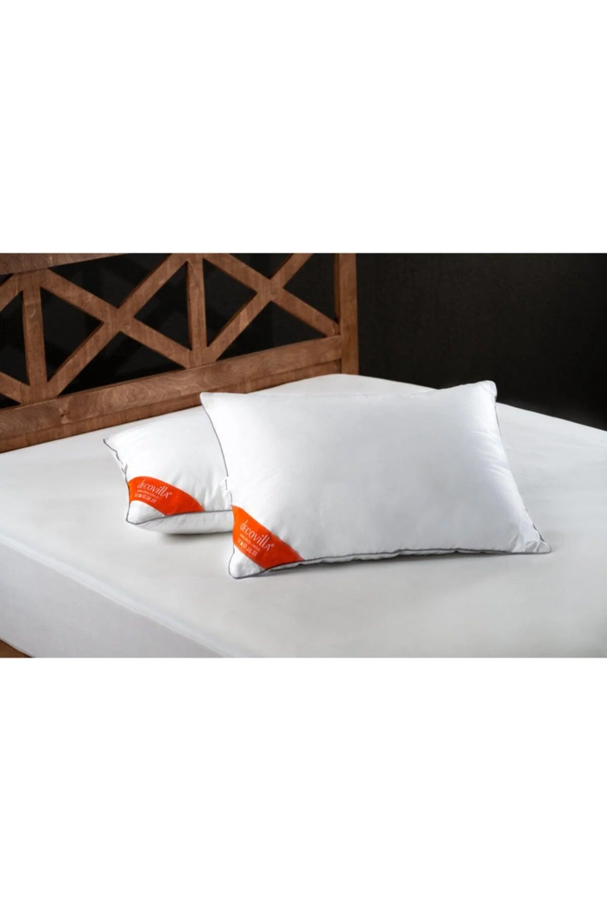 Goose down pillow 50x70 cm with cotton cover