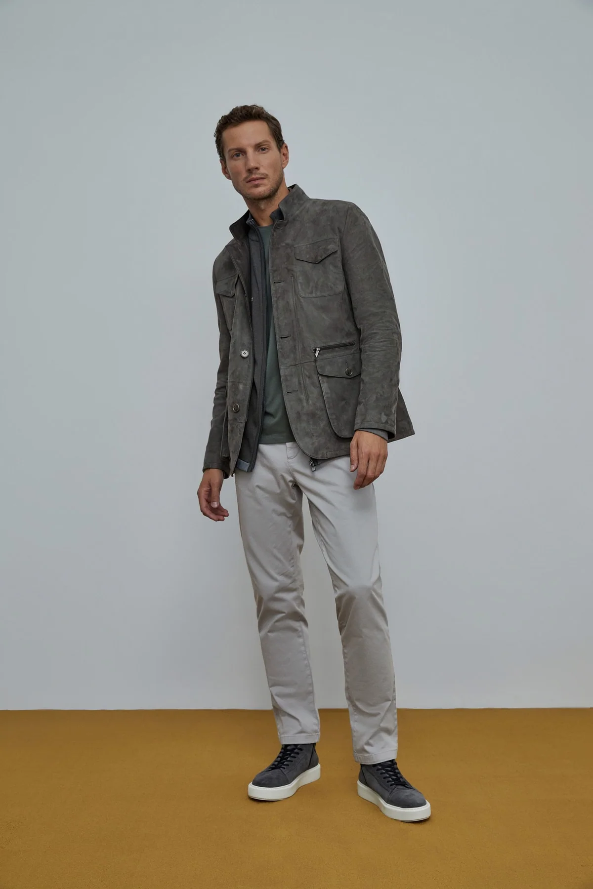 Gray cotton chino pants with elastane