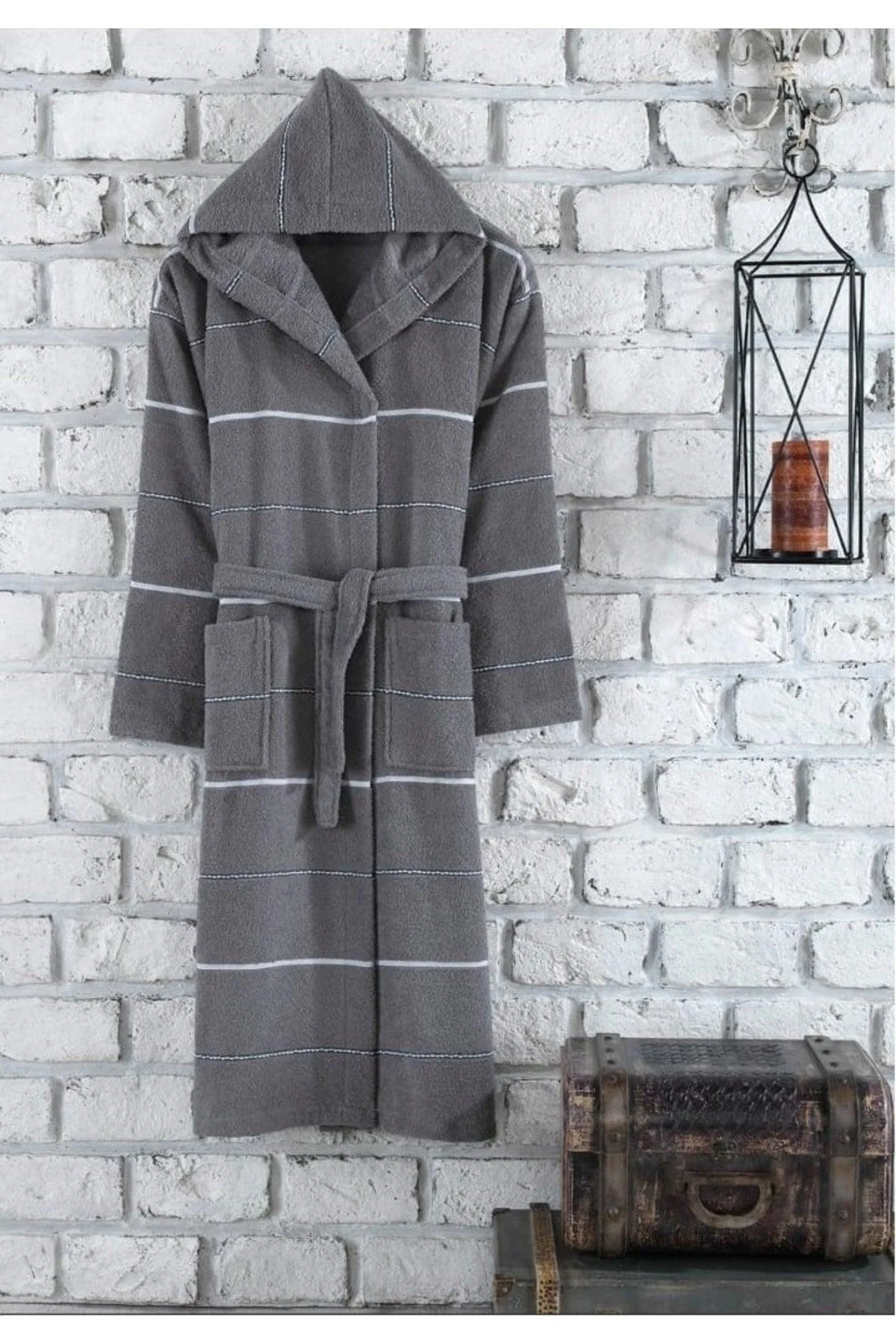 High-Absorbency Hooded Bathrobe in Gray - Soft Cotton for Kids