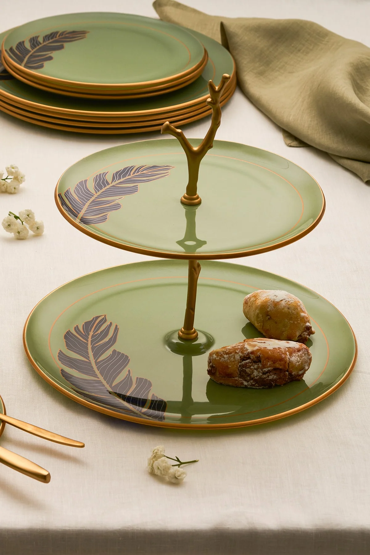 Glass Green Layer Cookie Holder – Transparent Stackable Storage