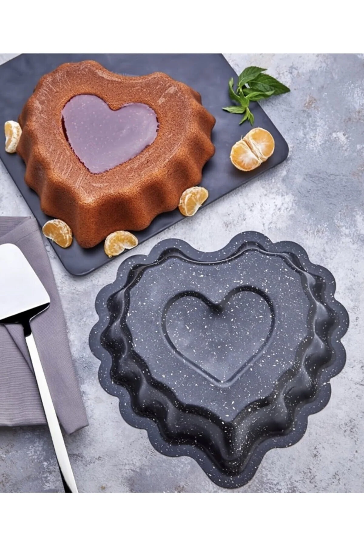 28cm non-stick heart-shaped cake mold