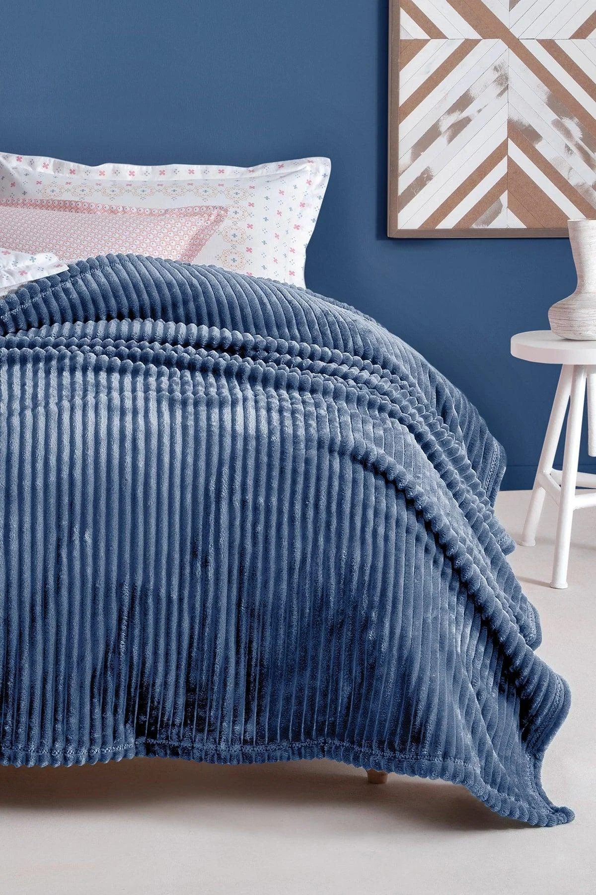 Extra Soft Double Blanket 200x220 cm in Indigo