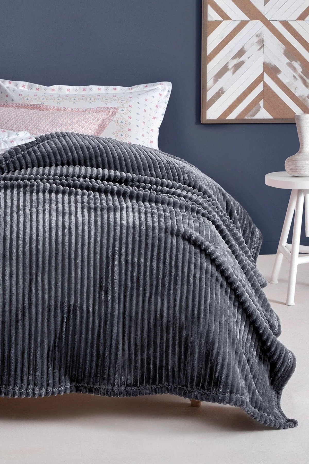 Single blanket in anthracite with ultra-soft texture 150x220 cm