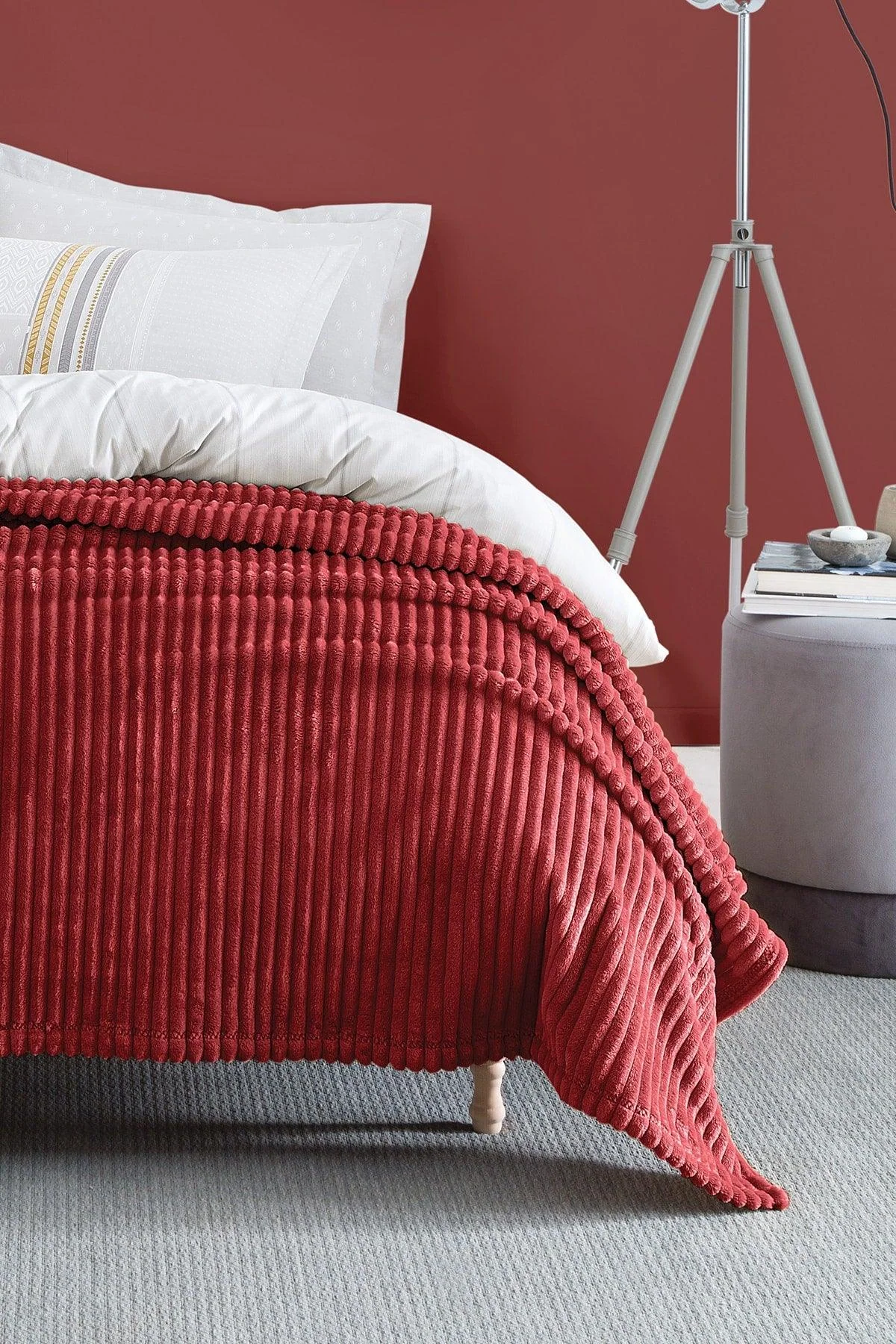Tile-colored single blanket 150x220 cm with soft plush texture
