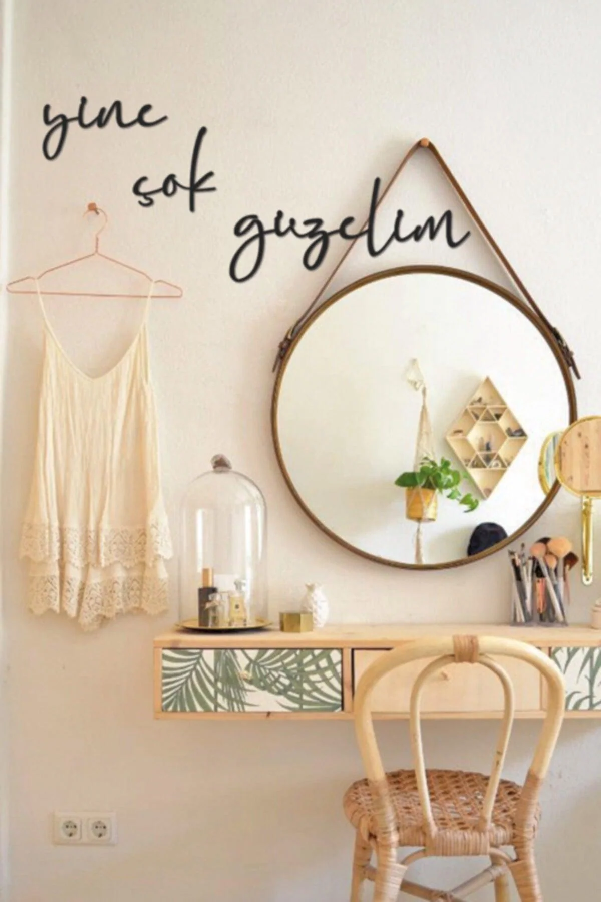 ‘I’m Still So Beautiful’ Graffiti Wall Art – Removable Wood Plaque with Double‑Sided Tape