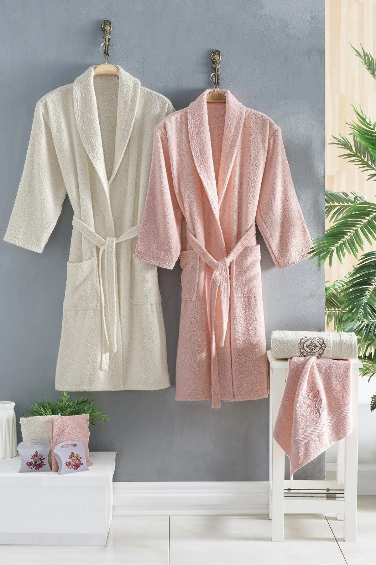 8-piece embroidered bathrobe set