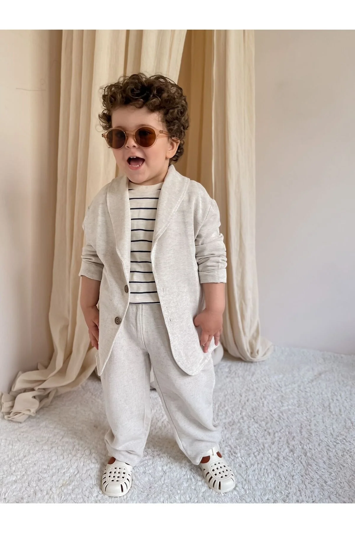 Unisex linen jacket and pants set for children