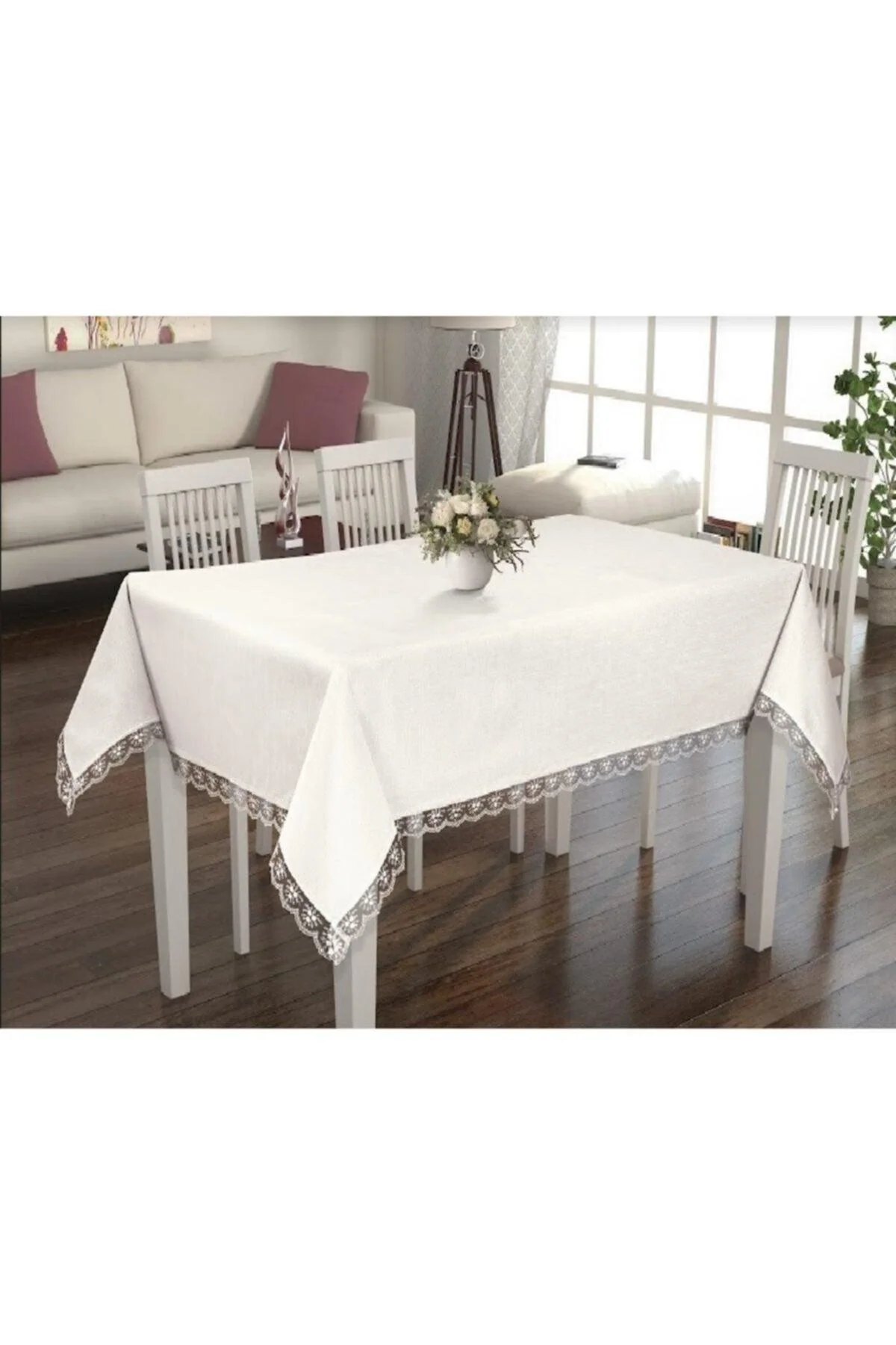 Stain-resistant tablecloth with decorative hem, customizable size