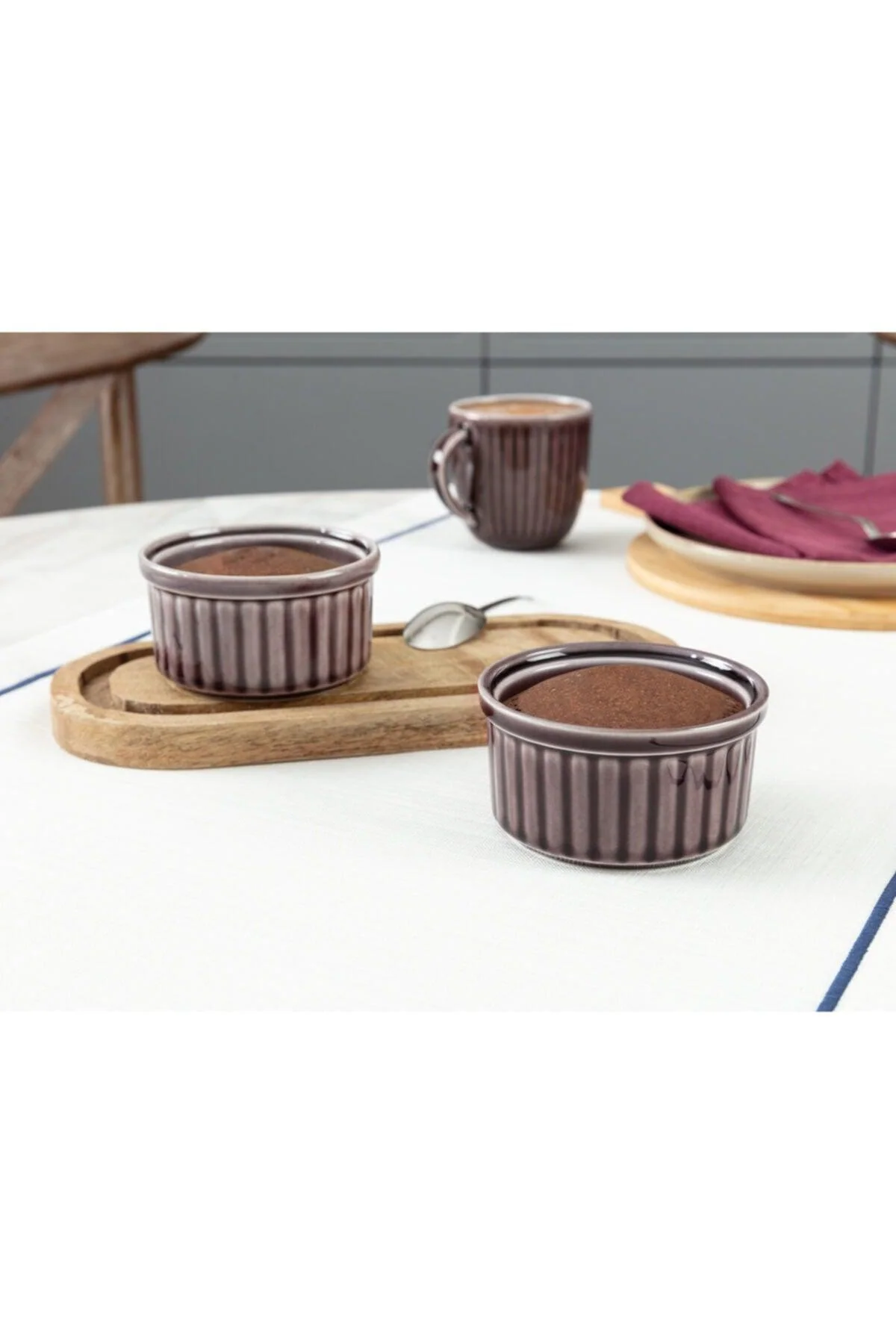 2-Piece Soufflé Bowl Set in Vibrant Red Porcelain