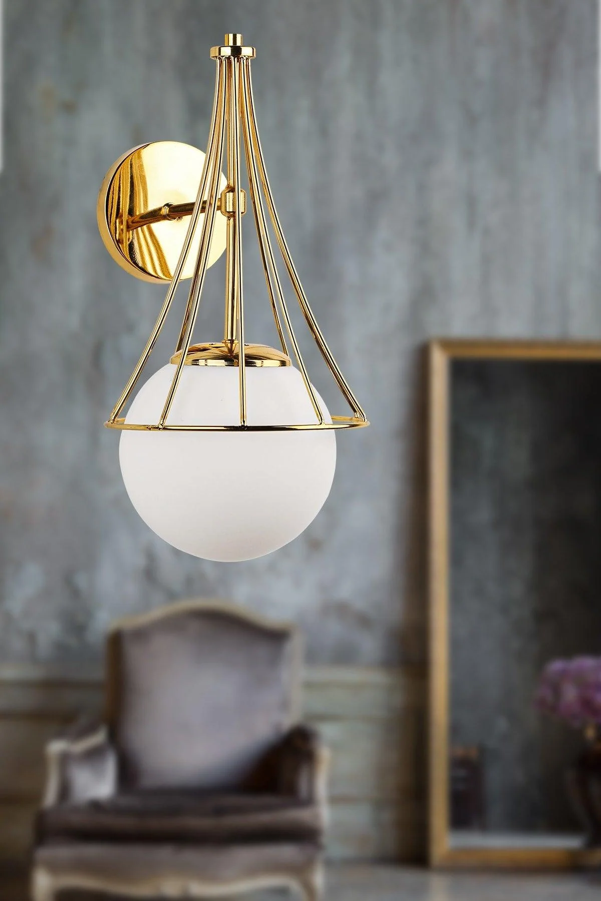 Gold-plated metal wall sconce with white glass globe 35 cm