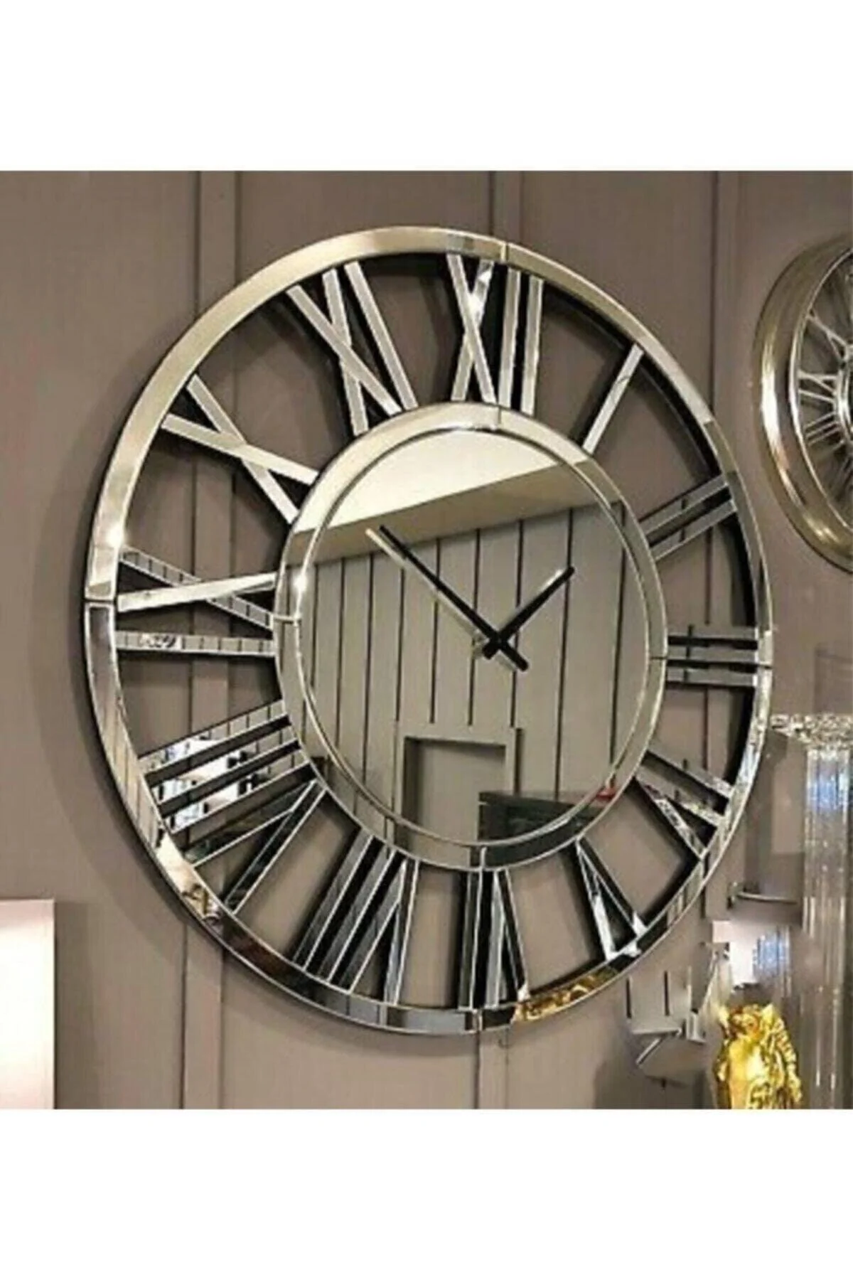 Large Mirrored Plexiglass Wall Clock – 50 cm
