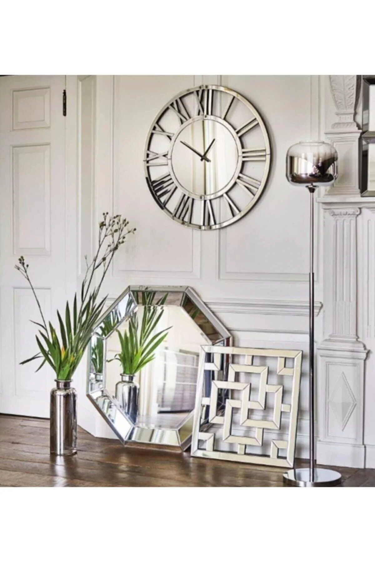 Mirrored Plexiglass Wall Clock, 50 cm Square, Laser‑Cut Design