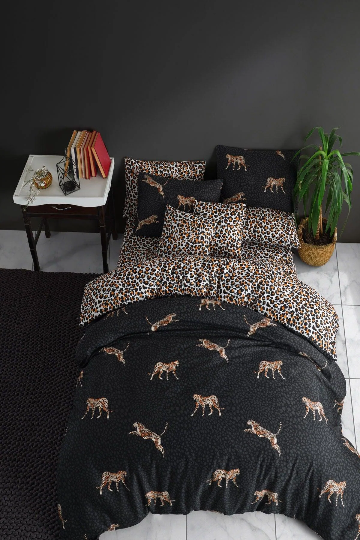 Leopard Print Cotton Duvet Cover & Sheet Set 200x220 cm with 2 Pillows
