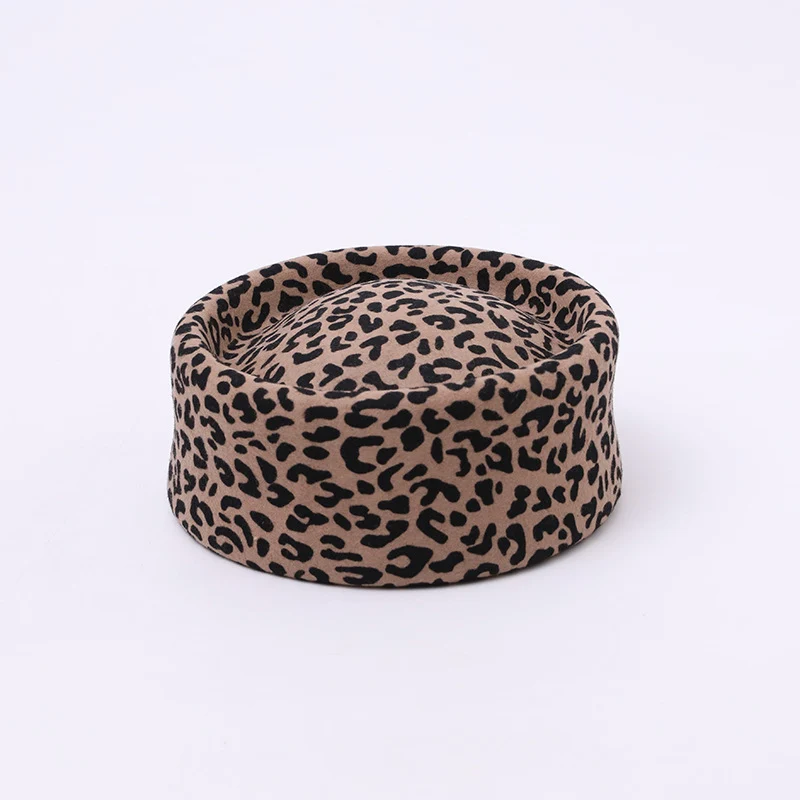 Leopard Hat Warm & Chic
