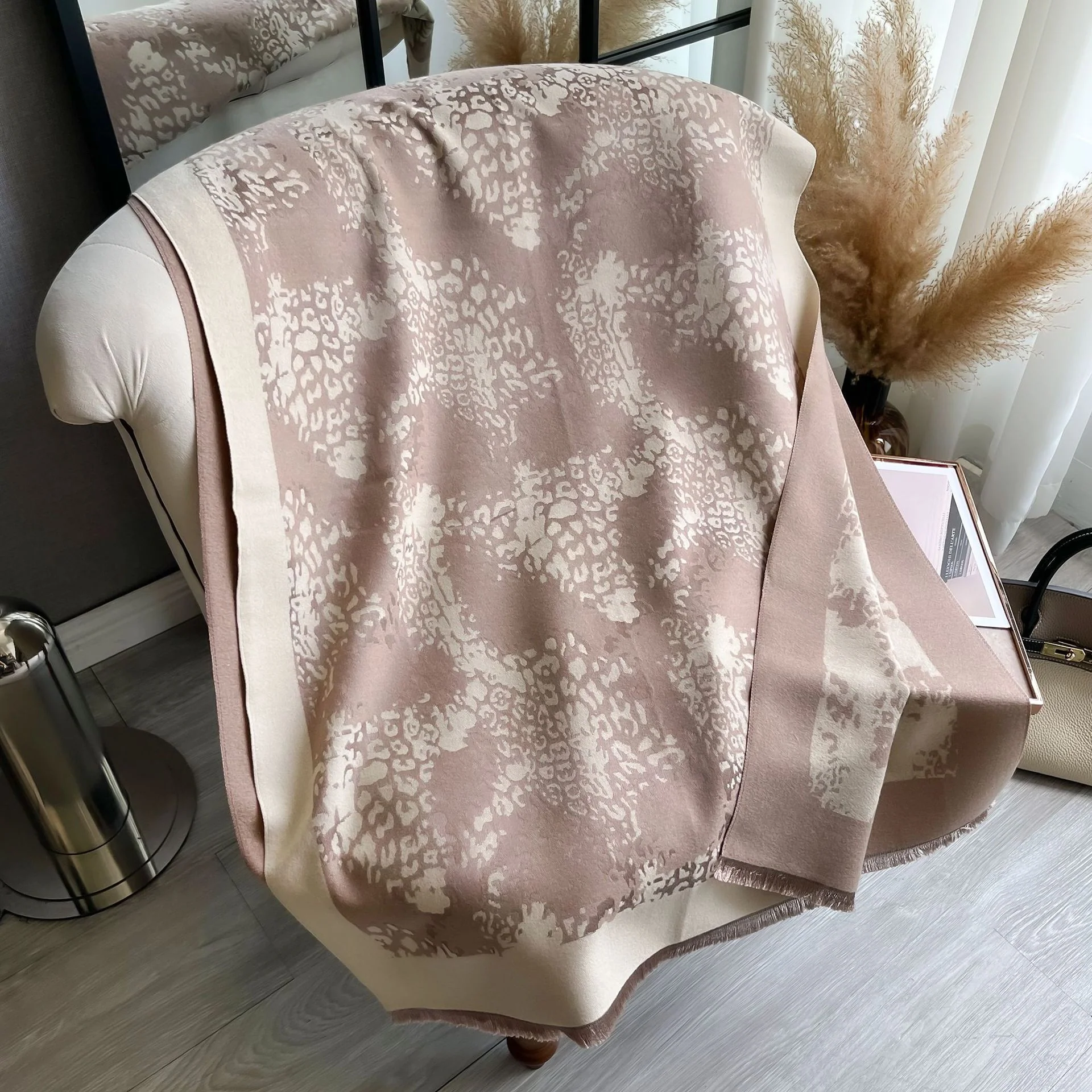 Leopard Print Warm Self-Heating Scarf