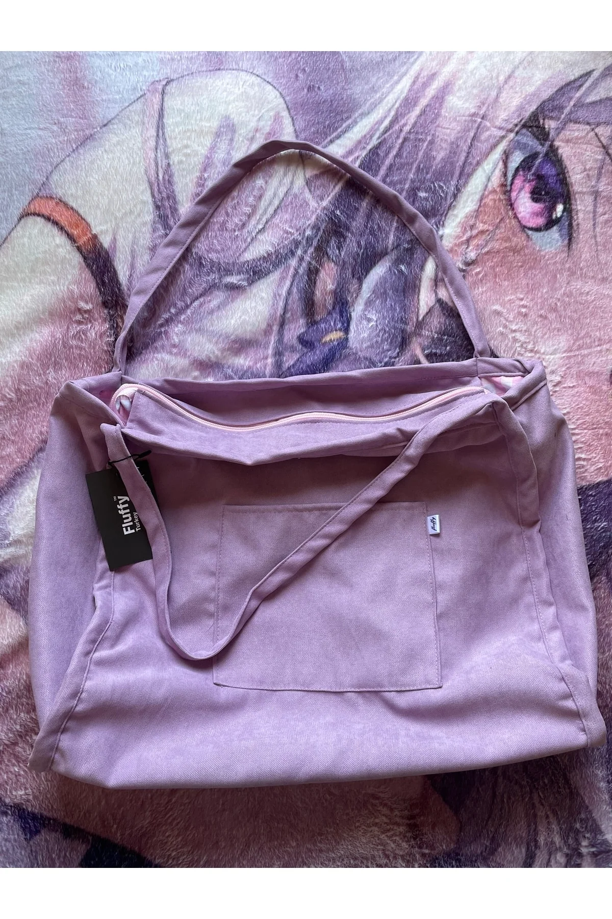 Soft lilac tote bag with pockets and zipper