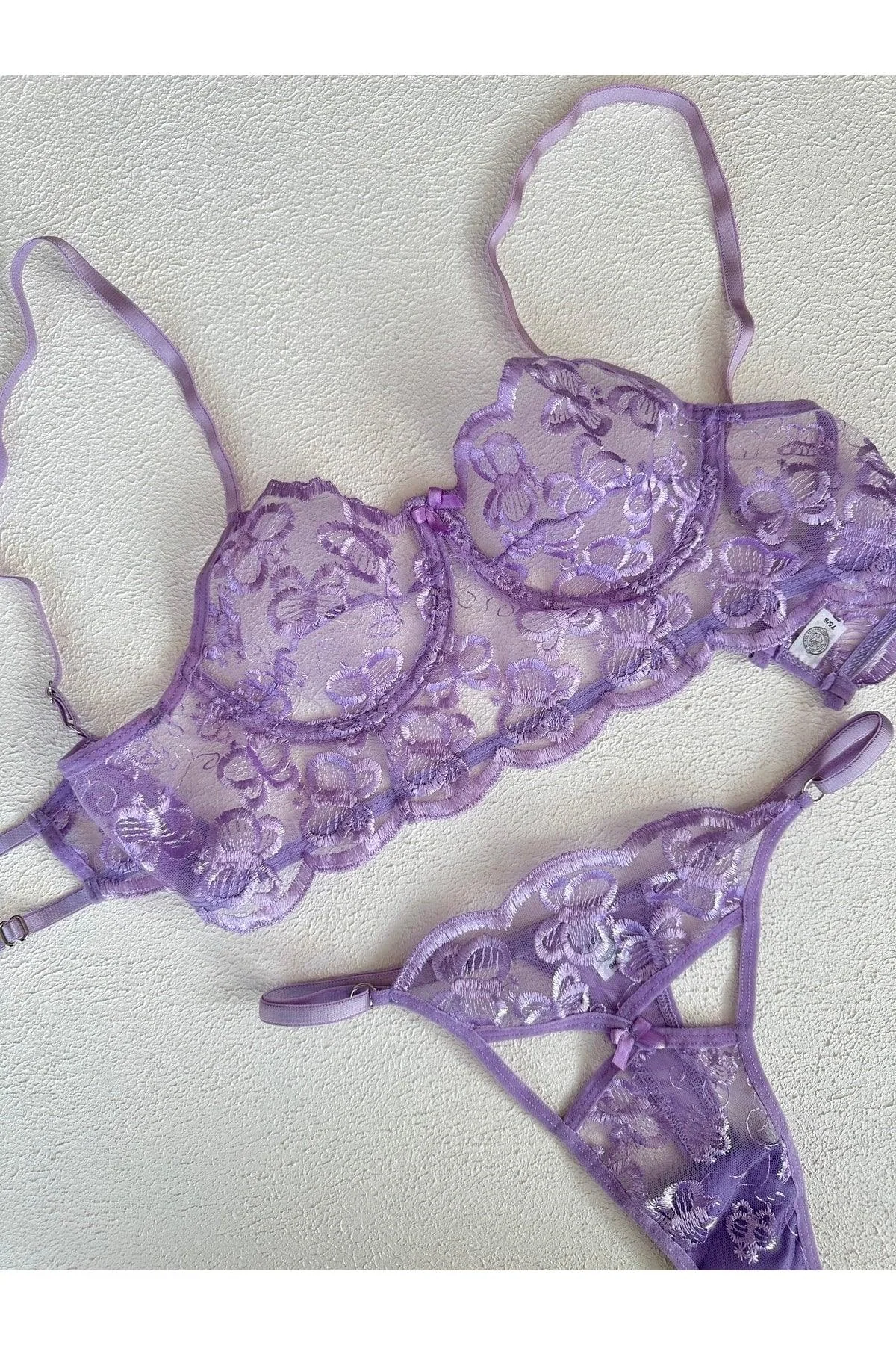 Lilac Underwire Bra Set with Adjustable Straps