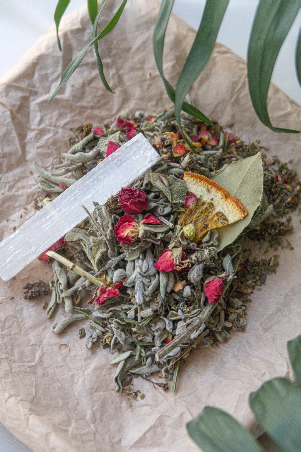 Natural incense sticks for meditation and calming with Himalayan salt and selenite