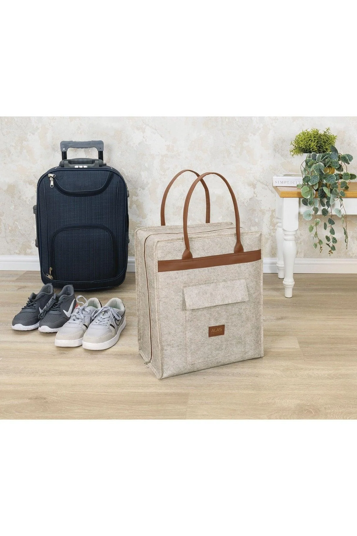 Leather travel shoe storage bag
