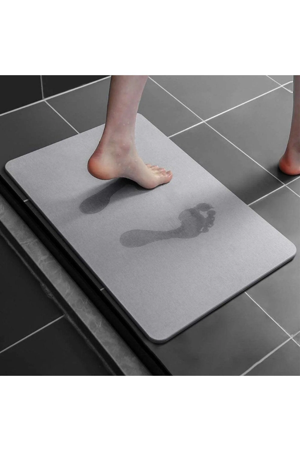 Gray diatomite bath mat with fast water absorption