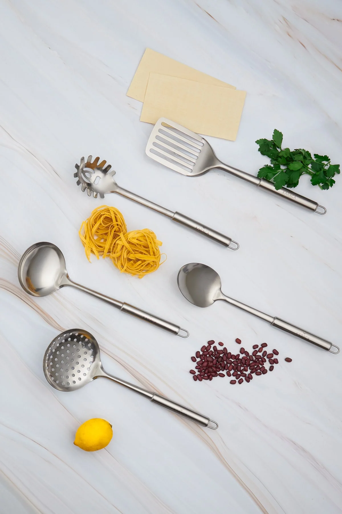 5-piece kitchen serving set with colander and utensils