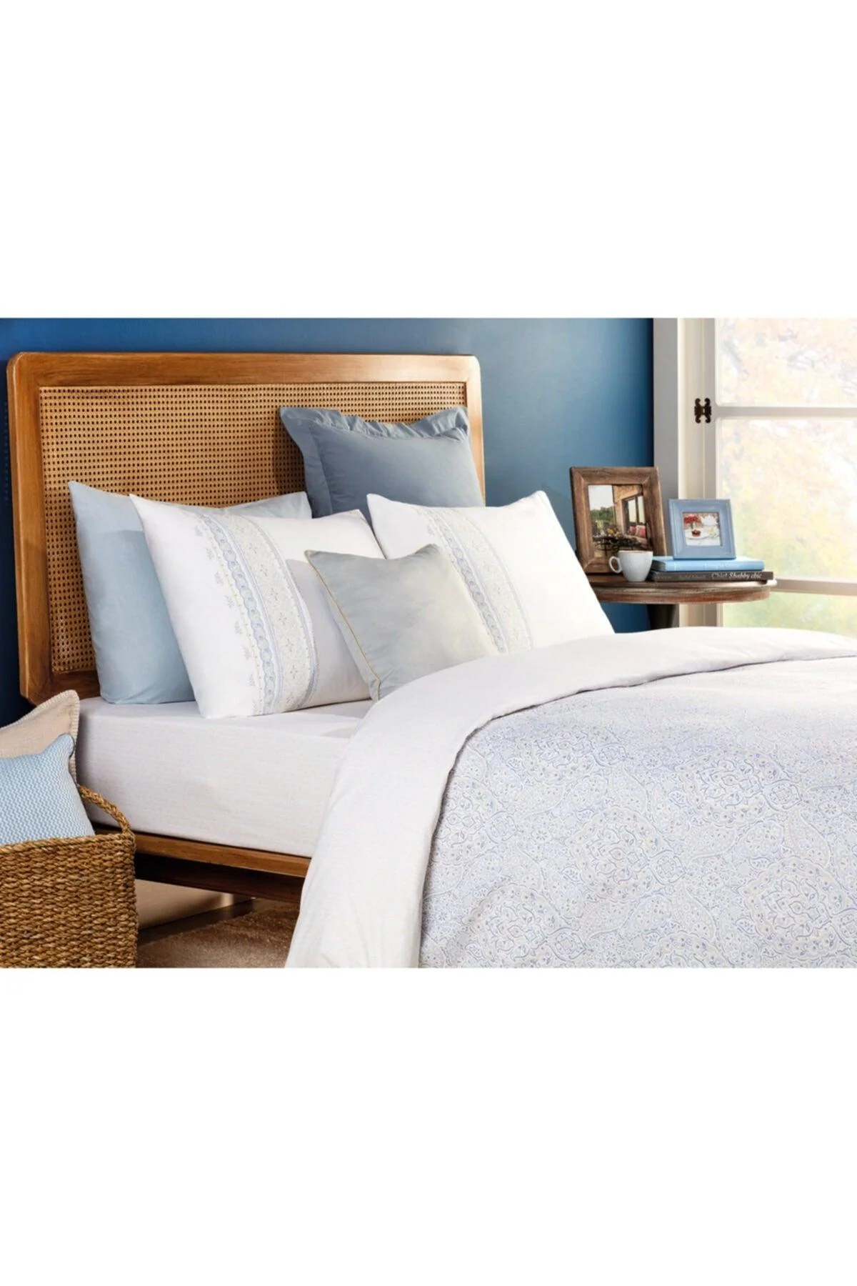Printed Duvet Cover Set with Vibrant Designs for Double Beds