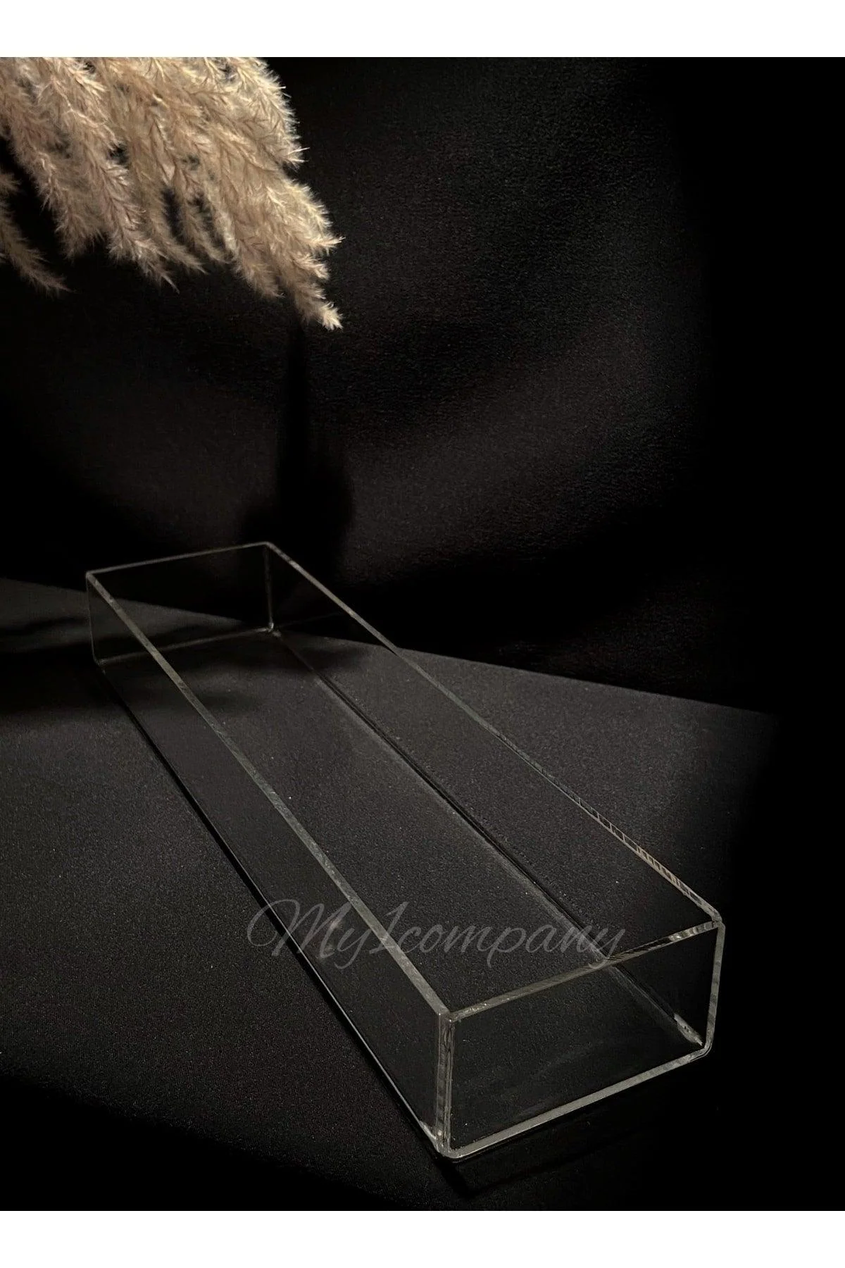 Medium rectangular plexiglass pen holder and organizer box